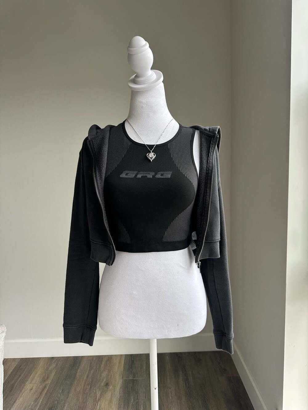 Garage Athletic Black Ribbed Seamless Cropped Tank Top S